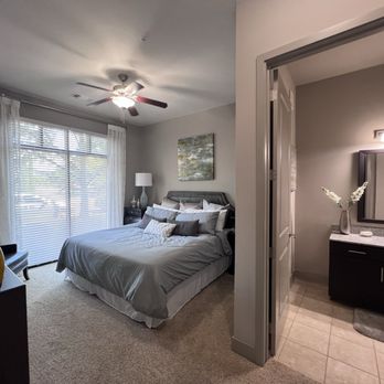 The Edge at East Village - Bedroom with private bathroom - Apartments Near Me - Tulsa, Oklahoma The Edge at East Village - Bedroom with private bathroom - Apartments Near Me - Tulsa, Oklahoma