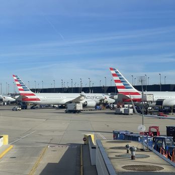 American Airlines - American Airlines - Airlines Near Me - Chicago, Illinois American Airlines - American Airlines - Airlines Near Me - Chicago, Illinois