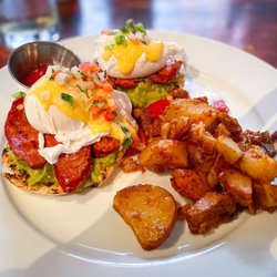 Guacamole and Spicy Chorizo Benedict