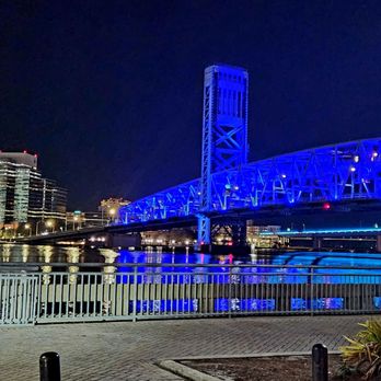 River Runner - Hart Bridge - Landmarks & Historical Buildings Near Me - Jacksonville, Florida River Runner - Hart Bridge - Landmarks & Historical Buildings Near Me - Jacksonville, Florida