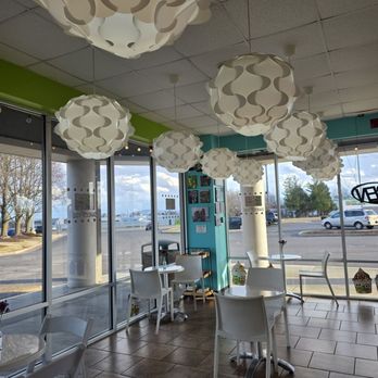 SweetFrog - The chandeliers are one of a kind. - Ice Cream & Frozen Yogurt Near Me - Roanoke, Virginia