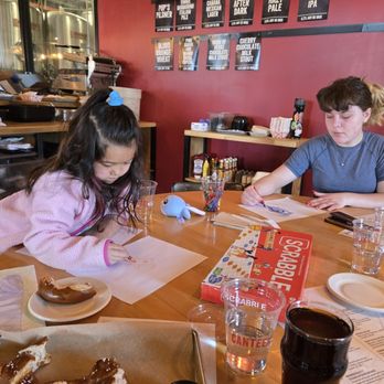 Canteen Brewhouse - Games to entertain - Gastropubs Near Me - Albuquerque, New Mexico