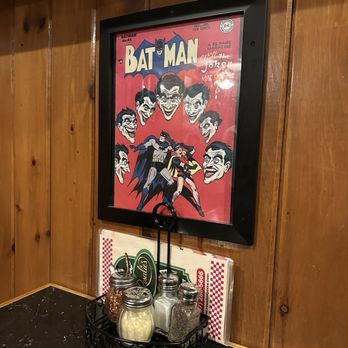Rosalie's Pizza - Table decor - Italian Near Me - Bar Harbor, Maine