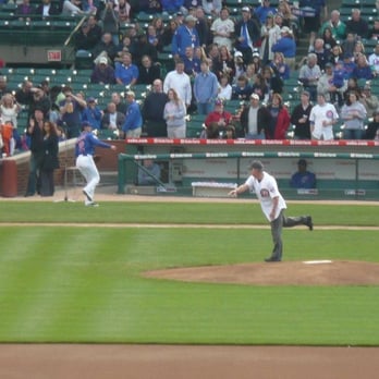 Wrigley Field - William Peterson of "CSI: Crime Scene Investigation" throwing the first pitch on May 28th game - Stadiums & Arenas Near Me - Chicago, Illinois