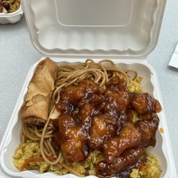 Yum Yum Kitchen - Orange chicken low main and rice.