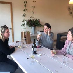 Waratah Hills Vineyard - Such a gorgeous afternoon drinking Waratah Hills wines with friends