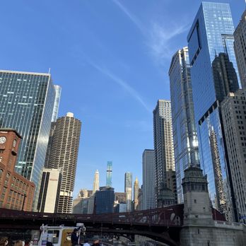 Shoreline Sightseeing - Architectural Tours Near Me - Chicago, Illinois