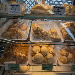Dr Flea's Flea Market - The bottom middle ones look like a different version of a bolo bao.