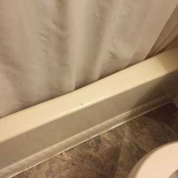 Chateau Motel - Cigarette burns on the tub - Hotels Near Me - Edmonton, Alberta