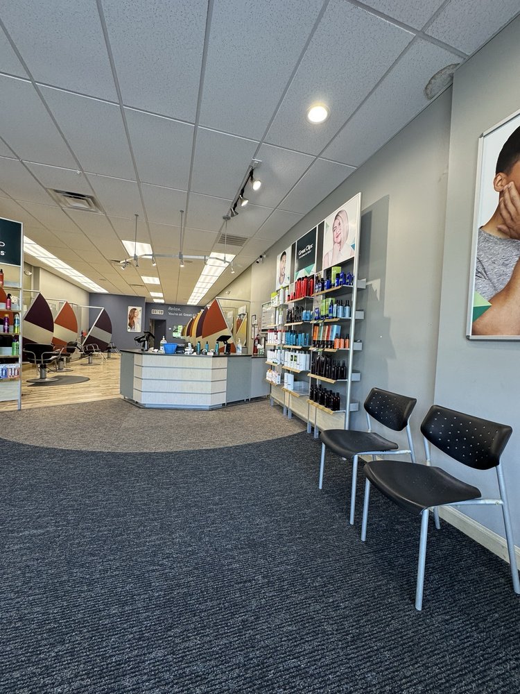 Great Clips Logo