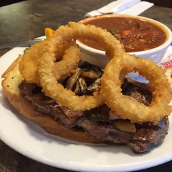 Begbie's Bar & Bistro - Steak sandwich