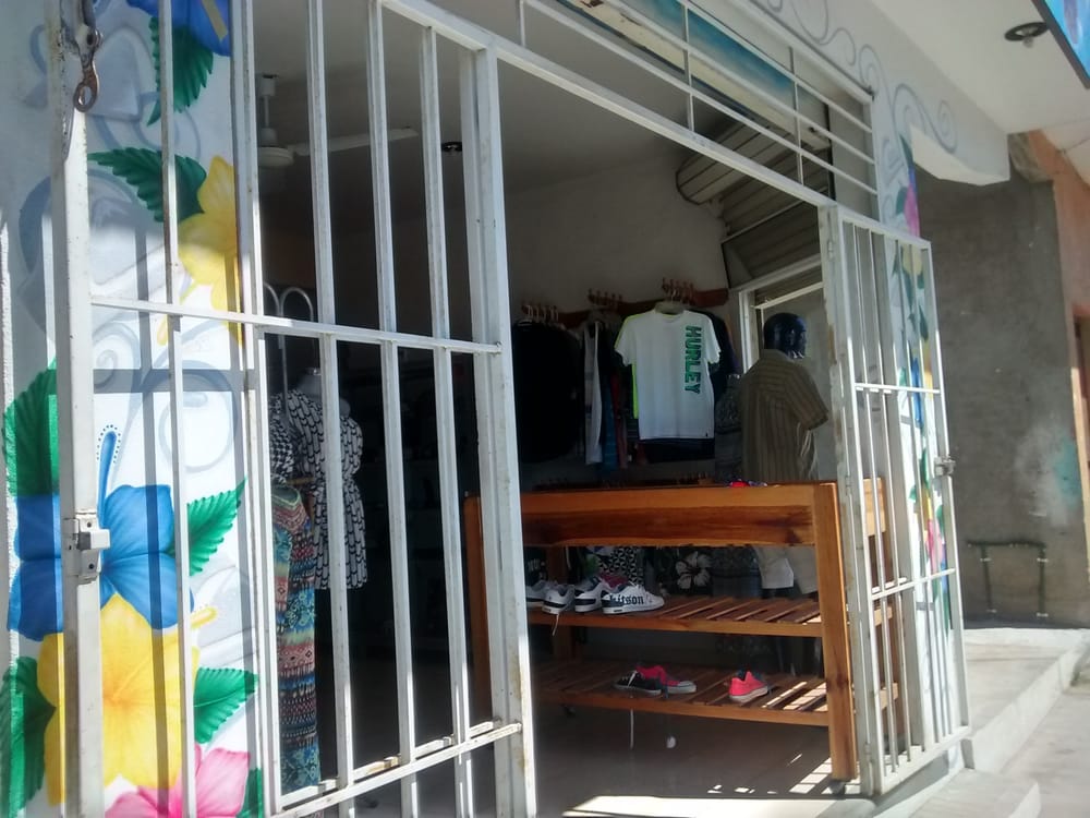 MODAS LALO Col. Centro, Puerto Escondido, Oaxaca, Mexico Women's