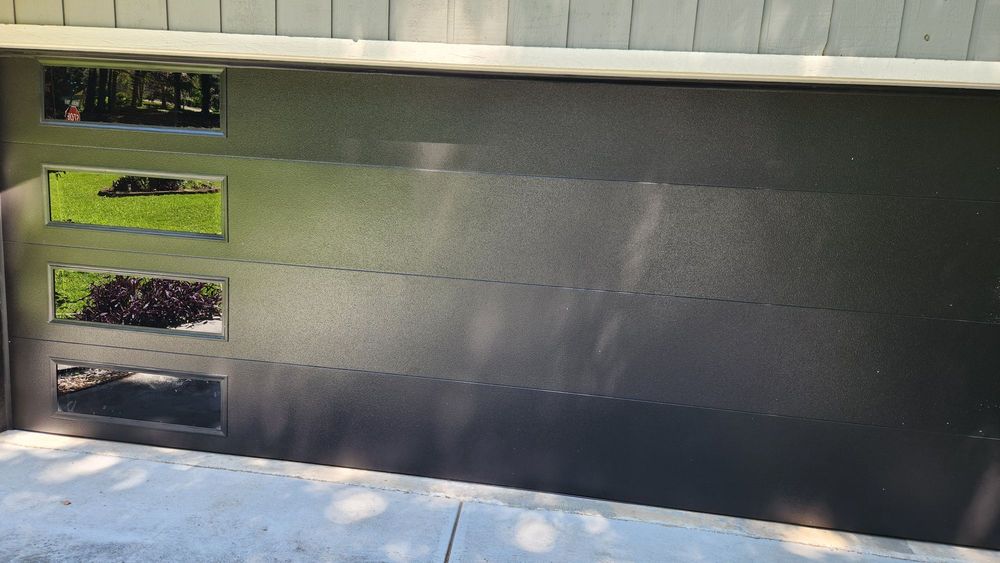 Garage Doors By Robert - Garage Door Contractor in Lithonia, GA