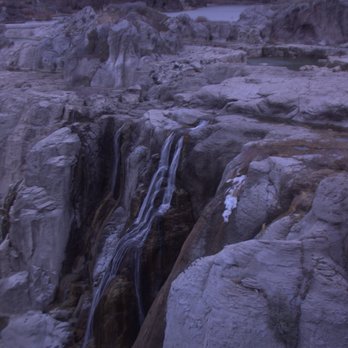 Shoshone Falls Park - Come spring, these cool rock walls will be covered in a raging torrent of white and spray. - Parks Near Me - Twin Falls, Idaho Shoshone Falls Park - Come spring, these cool rock walls will be covered in a raging torrent of white and spray. - Parks Near Me - Twin Falls, Idaho