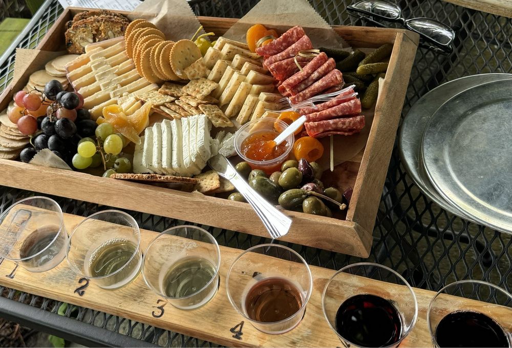 Jules J Berta Vineyards - vineyard in Albertville, AL