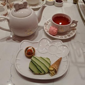 Hello Kitty Cafe - Cafes Near Me - Irvine, California