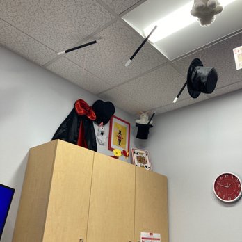 Amar Siddique, MD - Clovis Pediatric Group - Magician Room - Pediatricians Near Me - Clovis, California