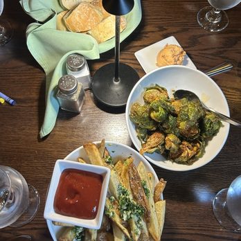 Mountain Room - Bread service, Crispy Brussel Sprouts, & Herbed fries - American Near Me - Yosemite Valley, California Mountain Room - Bread service, Crispy Brussel Sprouts, & Herbed fries - American Near Me - Yosemite Valley, California