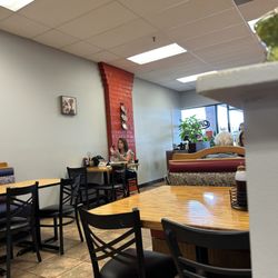 Jerry's Cafe - A view towards the front.