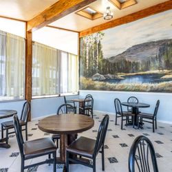 Days Inn by Wyndham Delta - Property amenity