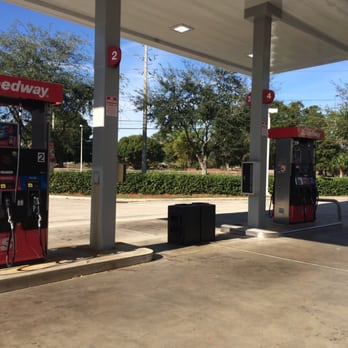 Speedway - gas pumps at a gas station - Gas Stations Near Me - Orlando, Florida Speedway - gas pumps at a gas station - Gas Stations Near Me - Orlando, Florida