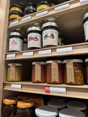 Tiny Grocer / Hyde Park Grocery by null