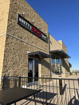 Brett's BBQ Shop by null