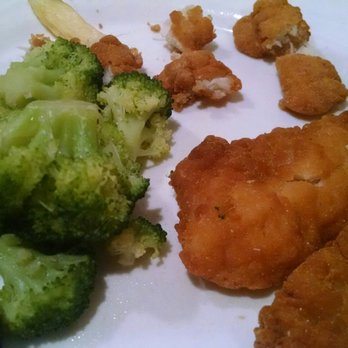 Wert's Cafe - Chicken nuggets and broccoli off the kids menu. - American Near Me - Allentown, Pennsylvania