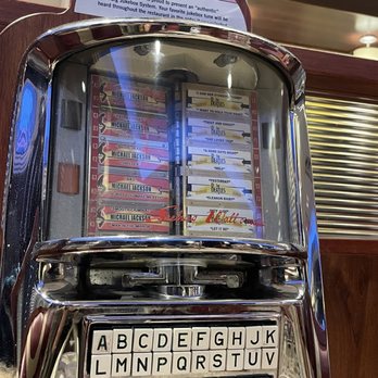 Silver Diner - Jukebox System - New American Near Me - Elkridge, Maryland Silver Diner - Jukebox System - New American Near Me - Elkridge, Maryland