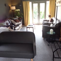 Chestnut Villa - Lounging area