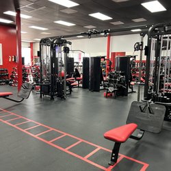Pro Fit 24 Gym - Gym