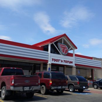 Toot'n Totum #97 - trucks parked in front of a store - Gas Stations Near Me - Amarillo, Texas Toot'n Totum #97 - trucks parked in front of a store - Gas Stations Near Me - Amarillo, Texas