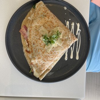 Dali Crepes - Alfredo Chicken Crepe - Caterers Near Me - Salt Lake City, Utah Dali Crepes - Alfredo Chicken Crepe - Caterers Near Me - Salt Lake City, Utah