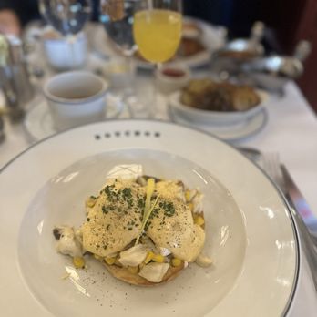 Bouchon - crab benedict - French Near Me - Las Vegas, Nevada
