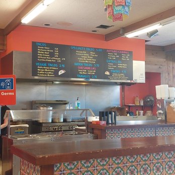 La Divina Tacos - I love the open kitchen aesthetic. - Mexican Near Me - Buffalo, New York