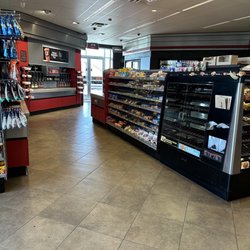 QuikTrip - Tea station and donut case