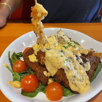 Ruby Slipper Destin - Red fish with grits cake - Breakfast & Brunch Near Me - Destin, Florida Ruby Slipper Destin - Red fish with grits cake - Breakfast & Brunch Near Me - Destin, Florida