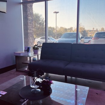 Kori Kryotherapy - Waiting area - Cryotherapy Near Me - Murrieta, California Kori Kryotherapy - Waiting area - Cryotherapy Near Me - Murrieta, California