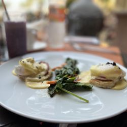 Restaurante La Casona - Eggs Benedict