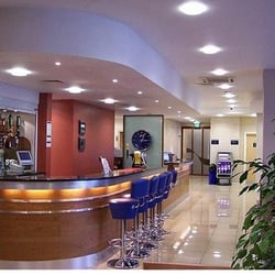 Holiday Inn Express Hotel