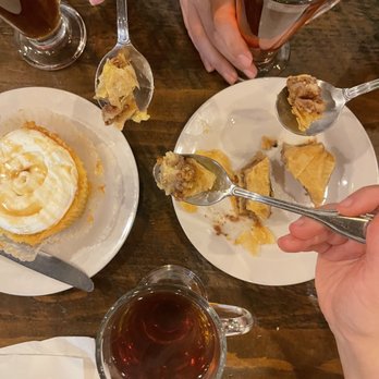 Olive & Lamb - Hot Earl Gray Tea, O&L Honey Cake, House Made Baklava - Mediterranean Near Me - Minneapolis, Minnesota