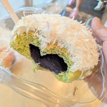 Umaga Bakehouse - Bakeries Near Me - Chicago, Illinois Umaga Bakehouse - Bakeries Near Me - Chicago, Illinois