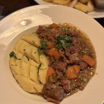McSwiggans Bar and Restaurant - Connemara Lamb Stew - Bars Near Me - Galway, G