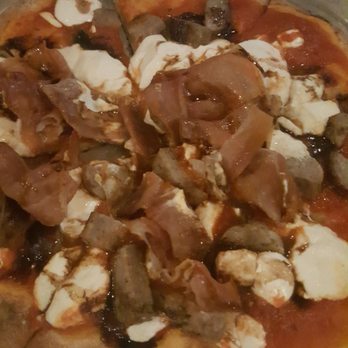 Dogfish Head Brewings & Eats - The Killers Pizza--added sausage--Delicious! - American Near Me - Rehoboth Beach, Delaware