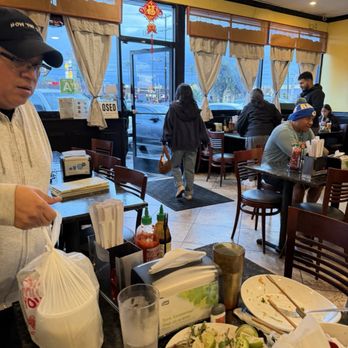 New Phở 999 - Entrance - Vietnamese Near Me - North Hollywood, California New Phở 999 - Entrance - Vietnamese Near Me - North Hollywood, California
