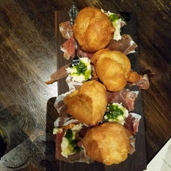 Siena Tavern - Italian Near Me - Chicago, Illinois