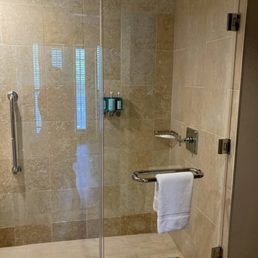 Very large shower. Very large shower.