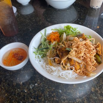Fabulous Pho - Lemongrass-Stir-Fried Tofu Vermicelli Bowl - Vietnamese Near Me - Conroe, Texas Fabulous Pho - Lemongrass-Stir-Fried Tofu Vermicelli Bowl - Vietnamese Near Me - Conroe, Texas