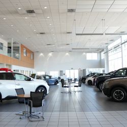 Stevens Creek Nissan - Stevens Creek Nissan Showroom