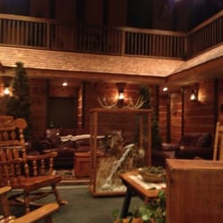 RiverBank Lodge - Lobby